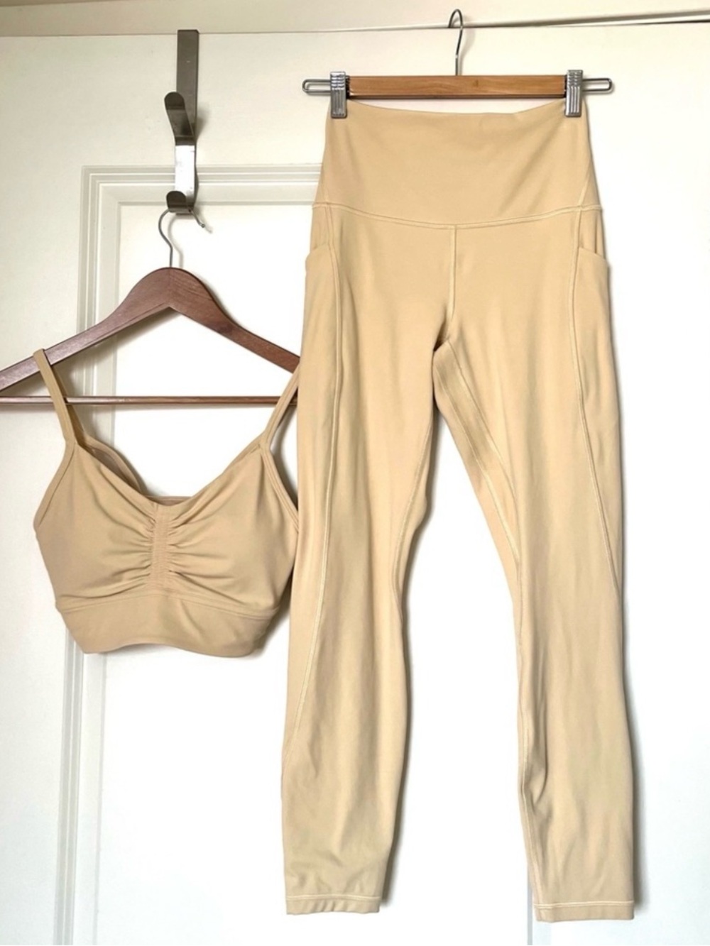 Lululemon bra and leggings set. Size 6. Color Prosecco (light yellow).